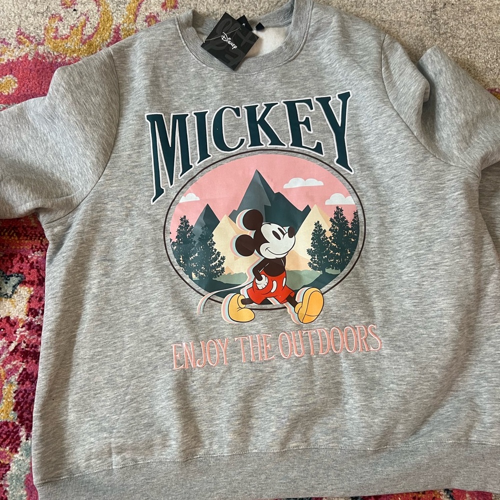Disney sweatshirt